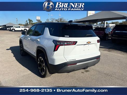 New 2026 Chevrolet Equinox LT w/ Convenience Package II image 8