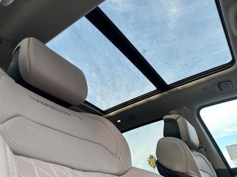 Used 2025 RAM 1500 Tungsten image 15