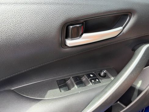 Used 2020 Toyota Corolla SE FWD image 34