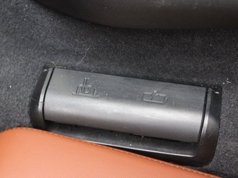 Used 2023 BMW X7 xDrive40i w/ Executive Package image 47