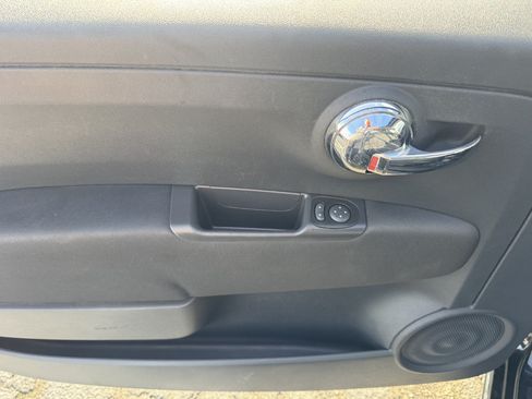 Used 2015 FIAT 500 Pop FWD image 15
