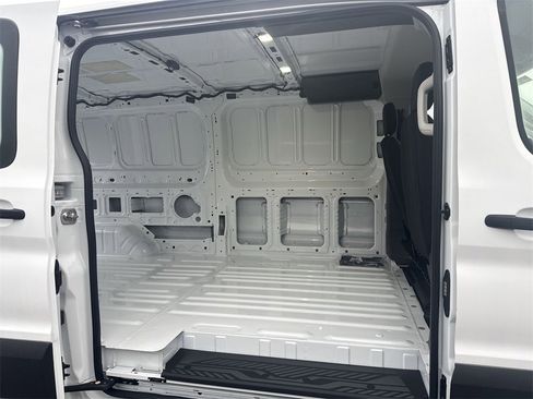 New 2026 Ford Transit 250 Low Roof AWD image 22