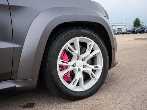 Used 2018 Jeep Grand Cherokee Trackhawk AWD/4WD image 9