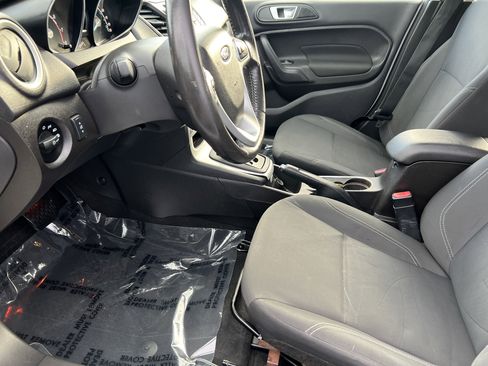 Used 2016 Ford Fiesta SE image 11