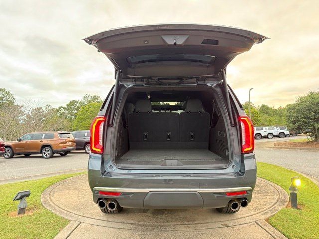 Used 2021 GMC Yukon XL Denali w/ Denali Premium Package AWD/4WD image 31