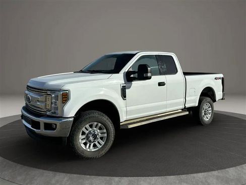 Used 2019 Ford F350 XLT w/ XLT Value Package image 1