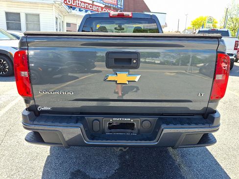 Used 2015 Chevrolet Colorado LT w/ LT Convenience Package AWD/4WD image 4