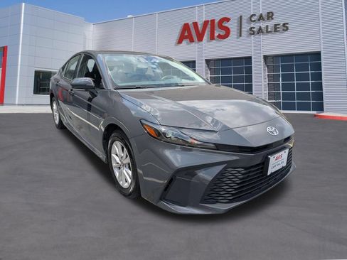 Used 2025 Toyota Camry LE FWD image 3