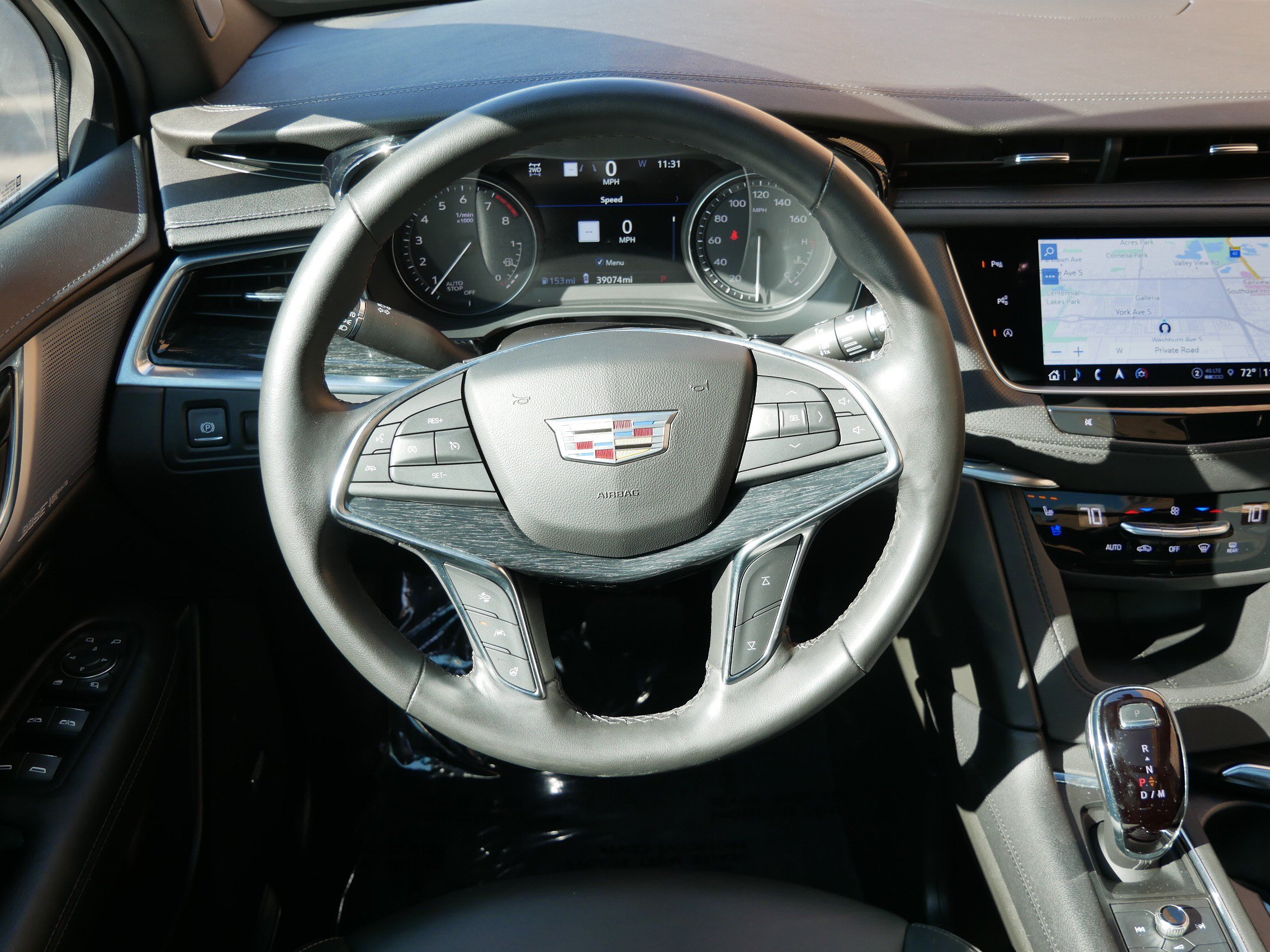 Used 2023 Cadillac XT5 Premium Luxury w/ Technology Package AWD/4WD image 15
