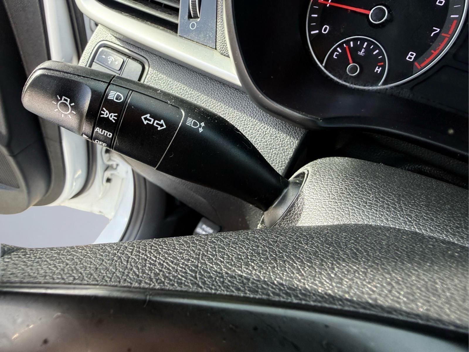Used 2020 Kia Optima LX FWD image 25
