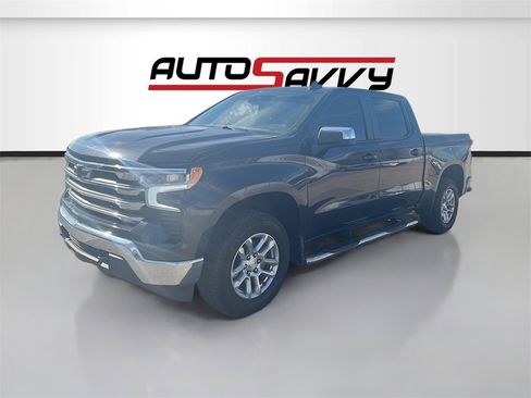 Used 2023 Chevrolet Silverado 1500 LT image 3