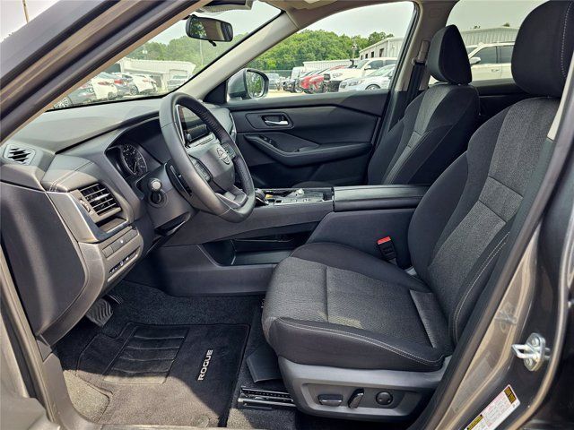 Used 2026 Nissan Rogue SV FWD image 16