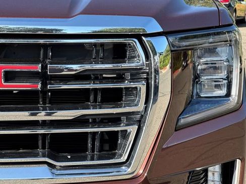 Used 2023 GMC Yukon SLT AWD/4WD image 53