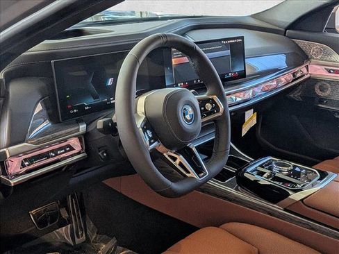 New 2026 BMW i7 xDrive60 w/ Executive Package AWD/4WD image 3