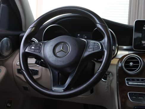 Used 2017 Mercedes-Benz C 300 Sedan w/ Premium 2 Package image 9