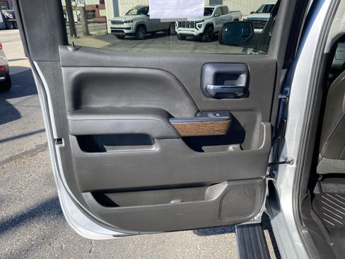 Used 2018 GMC Sierra 1500 Denali w/ Denali Ultimate Package AWD/4WD image 25