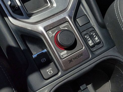 Certified 2023 Subaru Forester Premium image 28