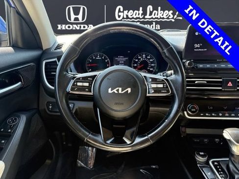 Used 2022 Kia Seltos EX AWD/4WD image 12