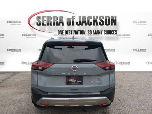 Used 2021 Nissan Rogue Platinum AWD/4WD image 6