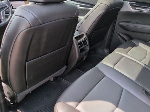 Used 2023 Cadillac XT5 Premium Luxury AWD/4WD image 17