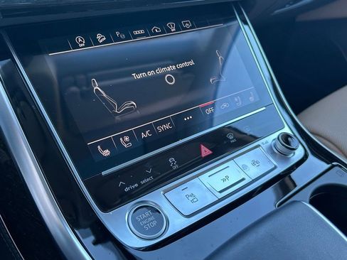 Used 2023 Audi Q7 3.0T Prestige image 28