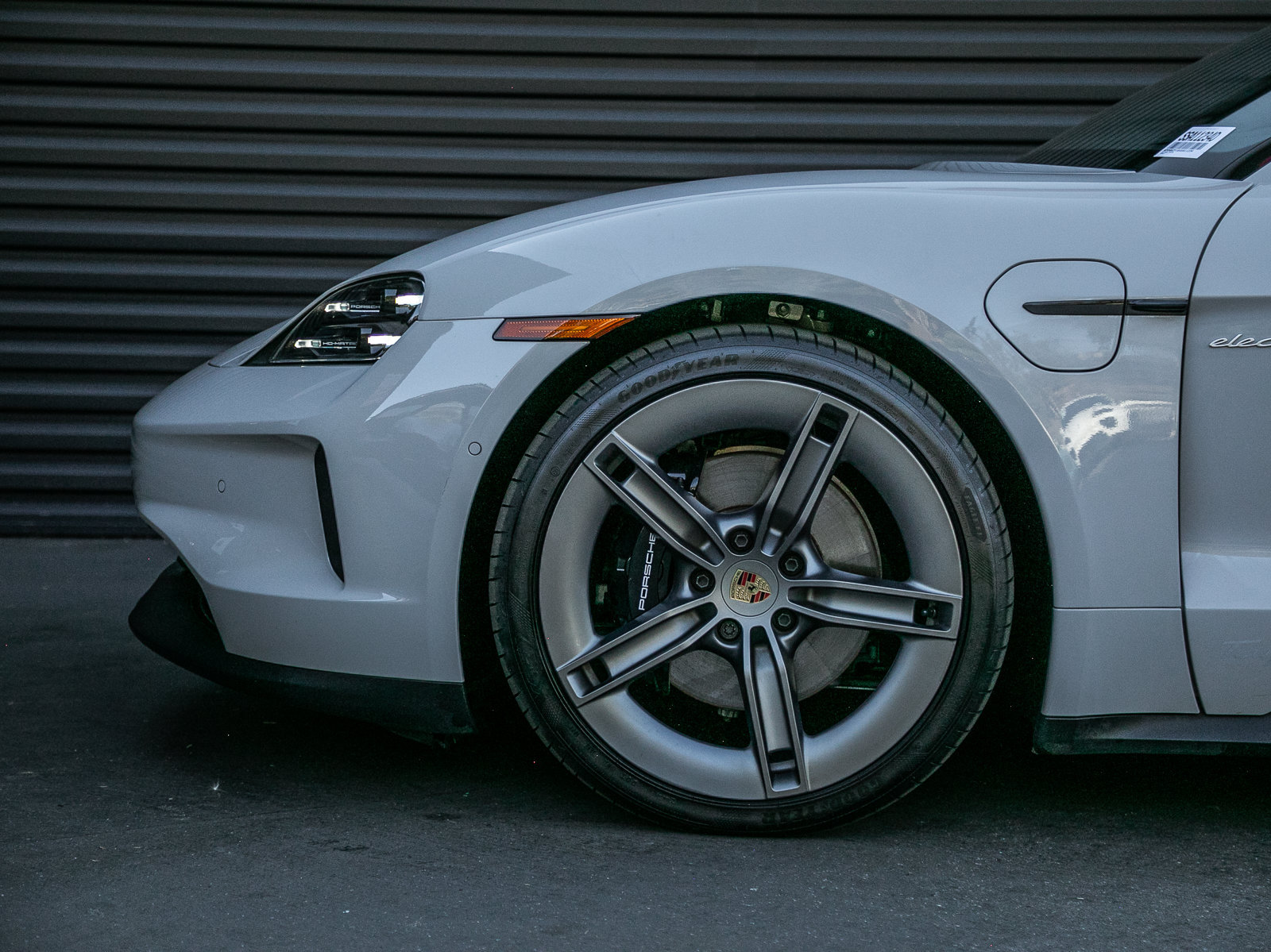 Certified 2025 Porsche Taycan RWD image 16