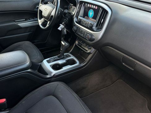Used 2018 Chevrolet Colorado LT image 15