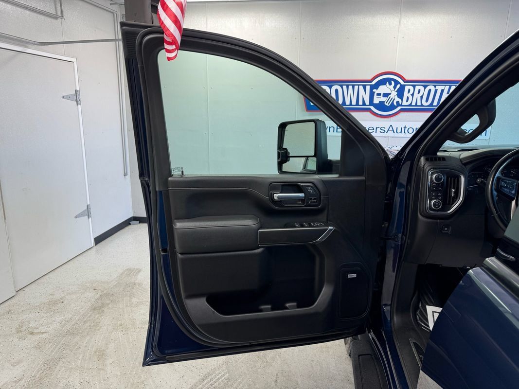 Used 2023 GMC Sierra 2500 AT4 w/ AT4 Preferred Package AWD/4WD image 15