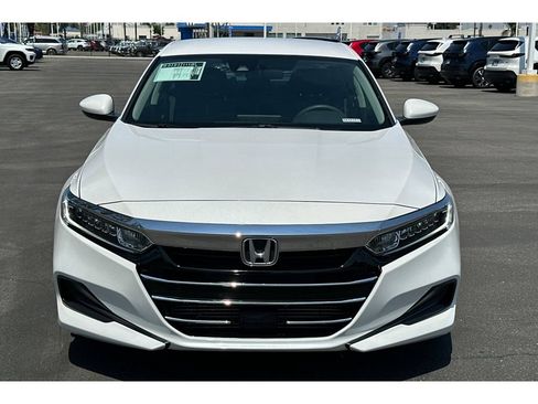 Used 2022 Honda Accord LX image 9