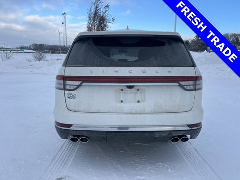 Used 2022 Lincoln Aviator AWD w/ Premium Package image 6