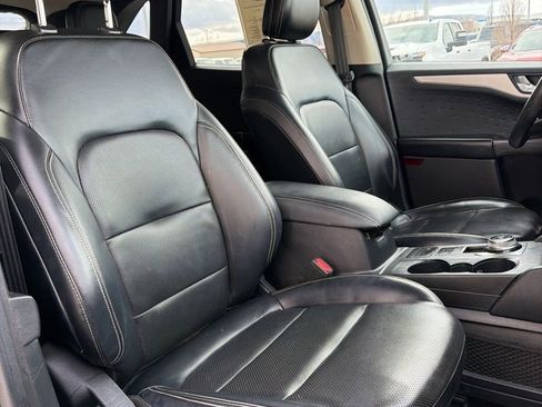 Used 2020 Ford Escape SEL image 8