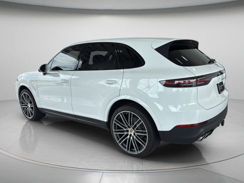 Used 2021 Porsche Cayenne S AWD/4WD image 3