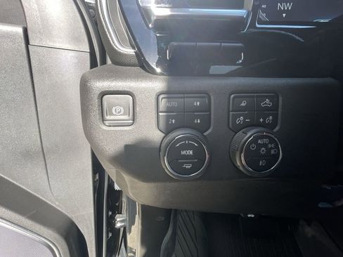 Used 2024 Chevrolet Silverado 2500 High Country w/ High Country Premium Package AWD/4WD image 18