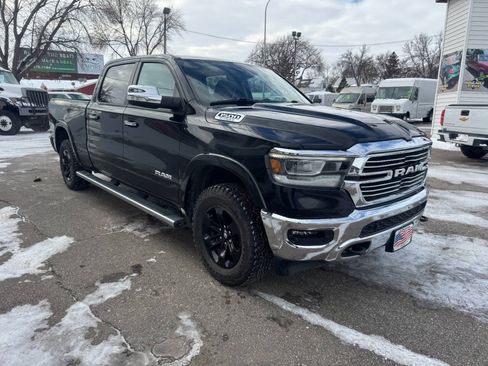 Used 2022 RAM 1500 Laramie AWD/4WD image 4
