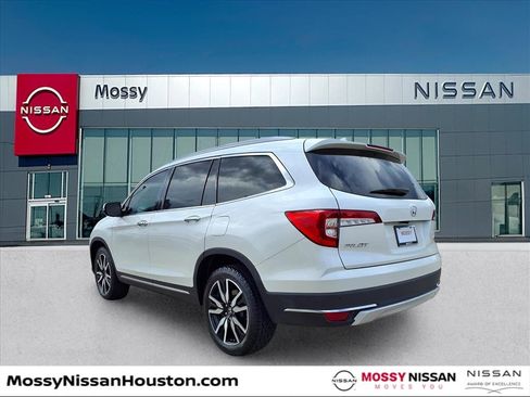 Used 2019 Honda Pilot Elite image 3