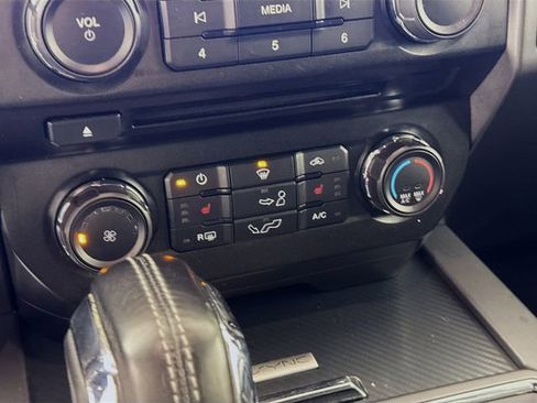 Used 2018 Ford F150 XLT w/ Equipment Group 302A Luxury image 16