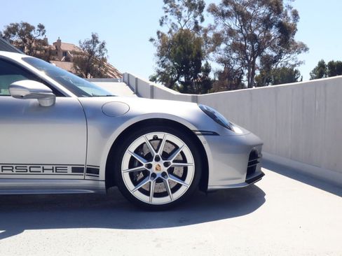 Certified 2025 Porsche 911 Carrera S RWD image 11