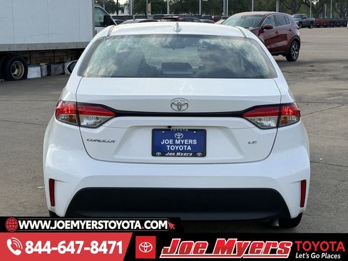 Used 2024 Toyota Corolla LE image 8