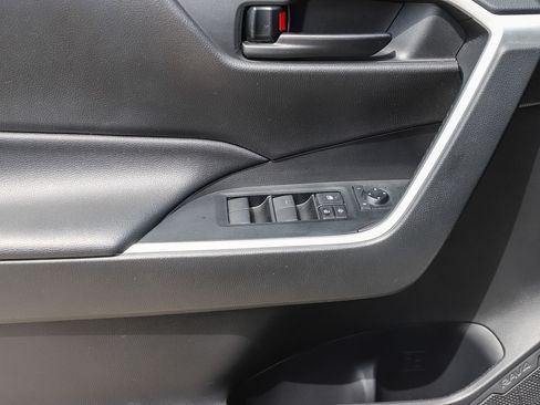 Certified 2021 Toyota RAV4 LE FWD image 20