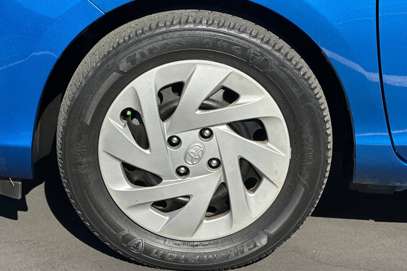 Used 2016 Toyota Prius C One FWD image 30