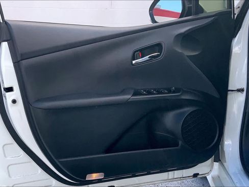 Used 2016 Toyota Prius Four FWD image 27