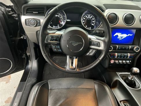 Used 2019 Ford Mustang GT Premium image 11