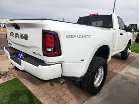 New 2026 RAM 3500 Big Horn AWD/4WD image 6