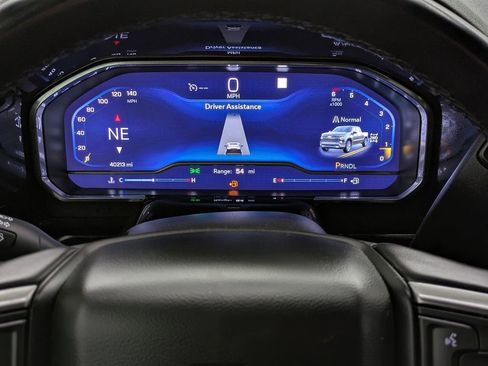 Used 2023 Chevrolet Silverado 1500 LT AWD/4WD image 21