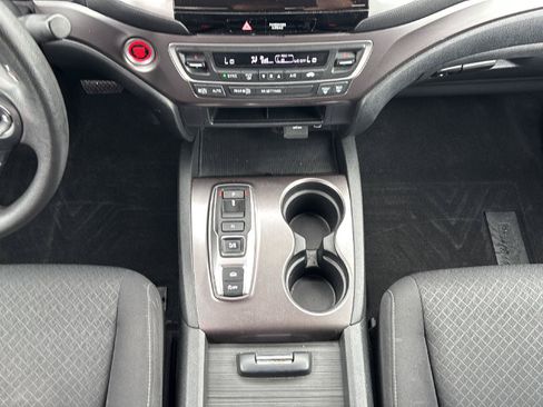 Used 2020 Honda Ridgeline Sport image 11