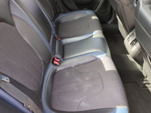 Used 2015 Chrysler 200 S w/ Navigation & Sound Group I image 23