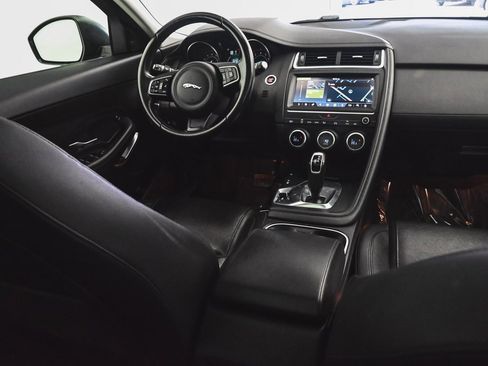 Used 2019 Jaguar E-PACE S image 31
