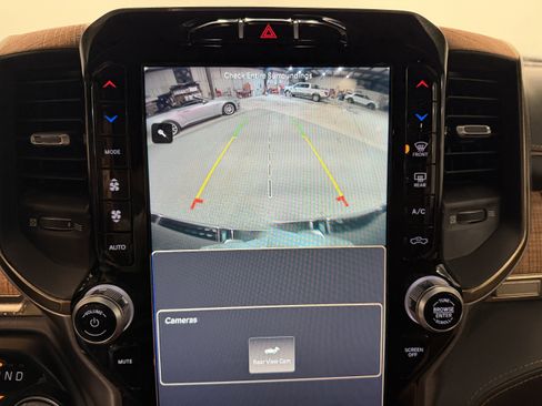 Used 2022 RAM 1500 Limited w/ Bed Utility Group image 16