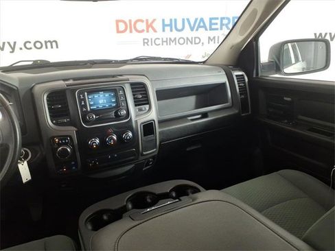 Used 2018 RAM 1500 Express image 16