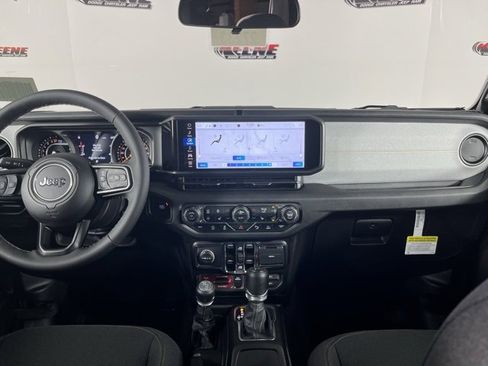 New 2025 Jeep Gladiator Willys image 12